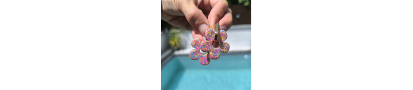 photo de boucles d'oreilles big fleur rainbow pastel