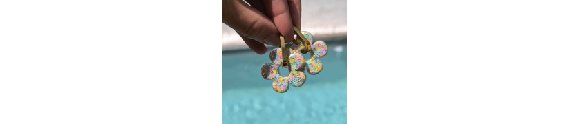 Photo de boucles d'oreilles big fleur pastel rainbow