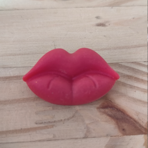 Le Pin's Boca Framboise